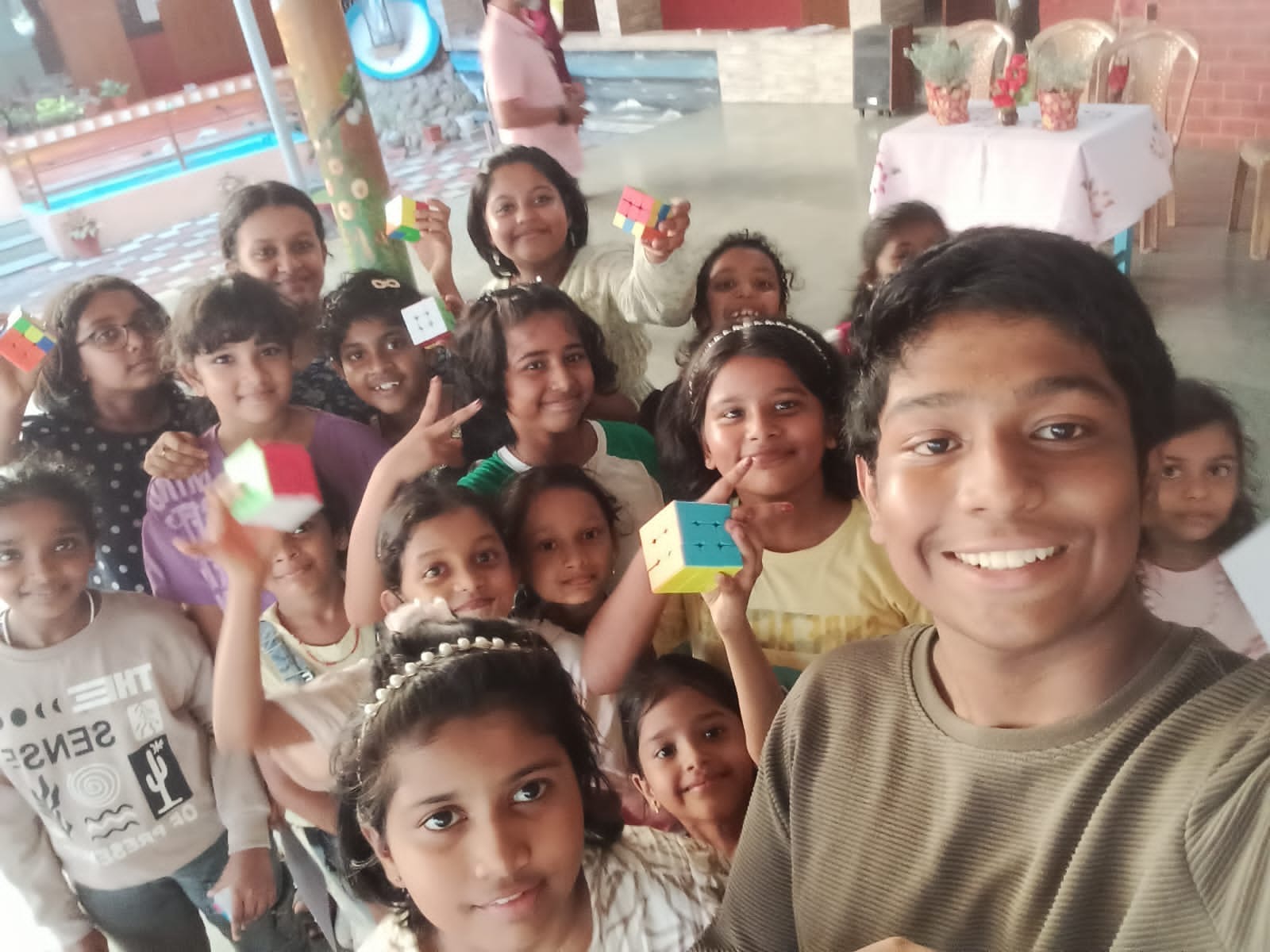 Young cubers at a Cubing Kerala meetup